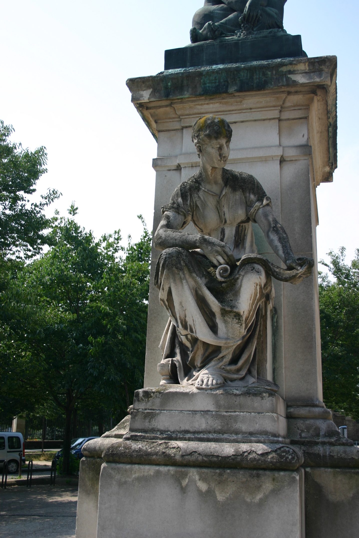 Philippe Pinel's monument, Hopital de la Salpetriere, Paris - 04.JPG